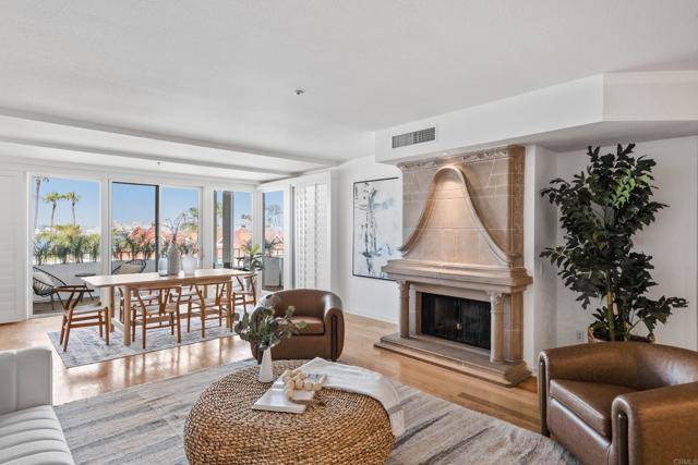 Coronado, CA 92118,1101 1st ST 312