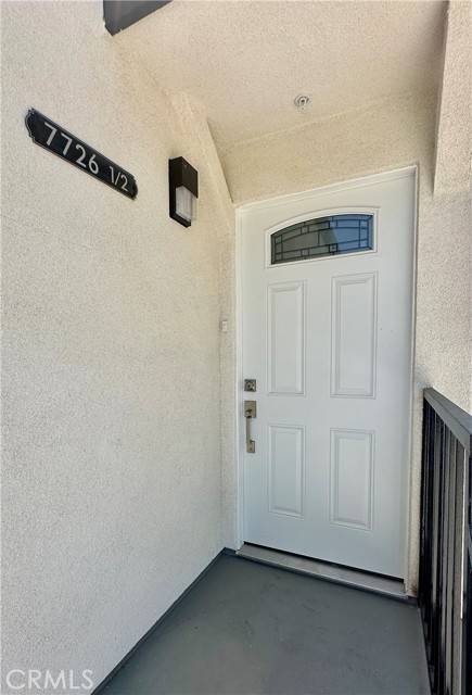 North Hollywood, CA 91605,7726 1/2 Laurel Canyon BLD
