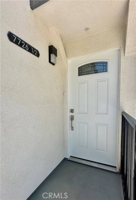 North Hollywood, CA 91605,7726 1/2 Laurel Canyon BLD