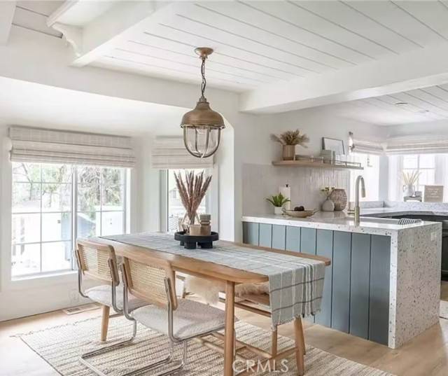 Twin Peaks, CA 92391,810 Sierra Vista DR