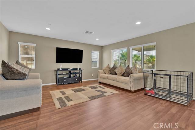 Adelanto, CA 92301,10562 Chevron CT