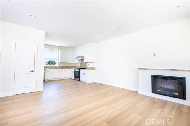 Tustin, CA 92780,1042 San Juan ST