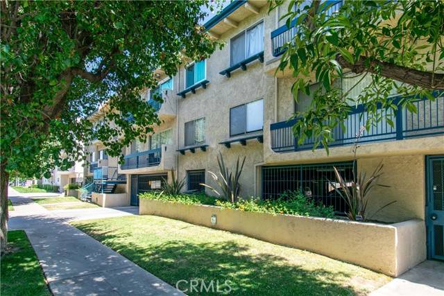 Sherman Oaks, CA 91411,14560 Clark ST 215