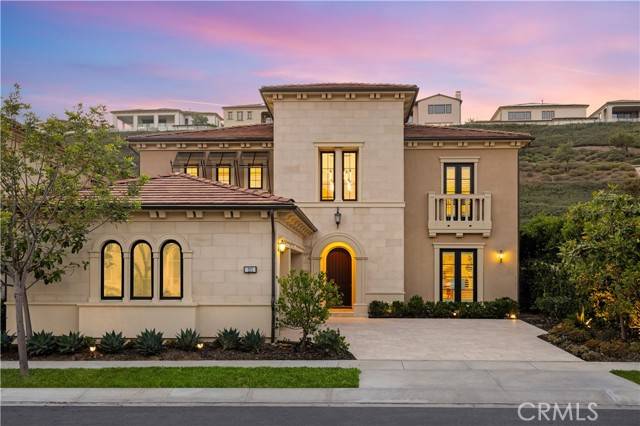 Irvine, CA 92602,111 great oak