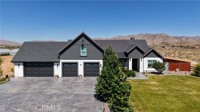 Apple Valley, CA 92307,23670 Shirwaun