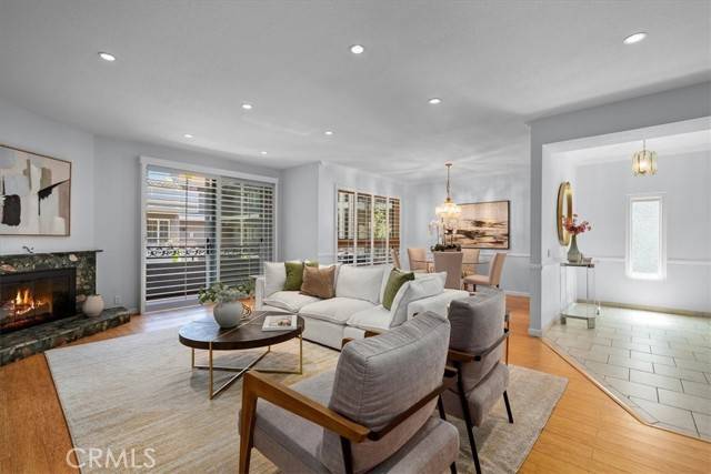 Sherman Oaks, CA 91403,14844 Dickens ST 208