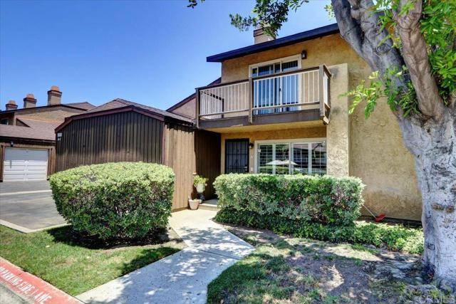 El Cajon, CA 92021,990 E Main St A