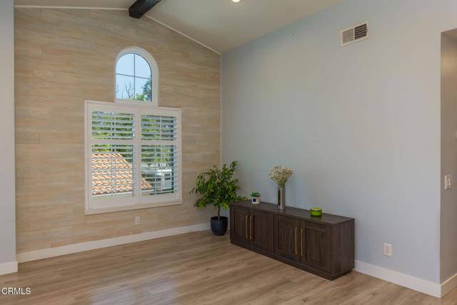 Camarillo, CA 93012,5684 Recodo WAY