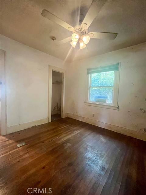 Santa Ana, CA 92707,1901 S Broadway