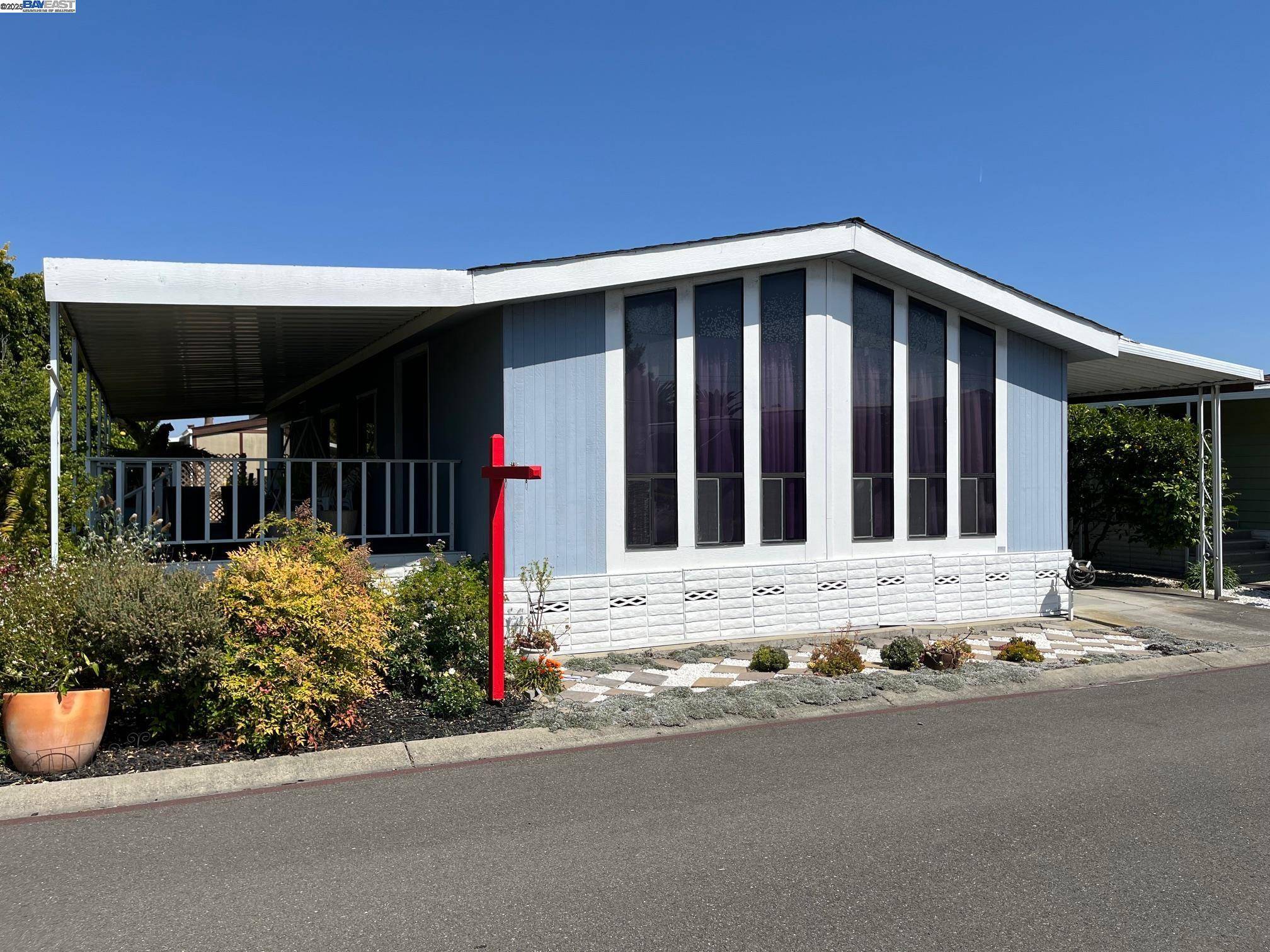 Hayward, CA 94545,27936 Pueblo Calle
