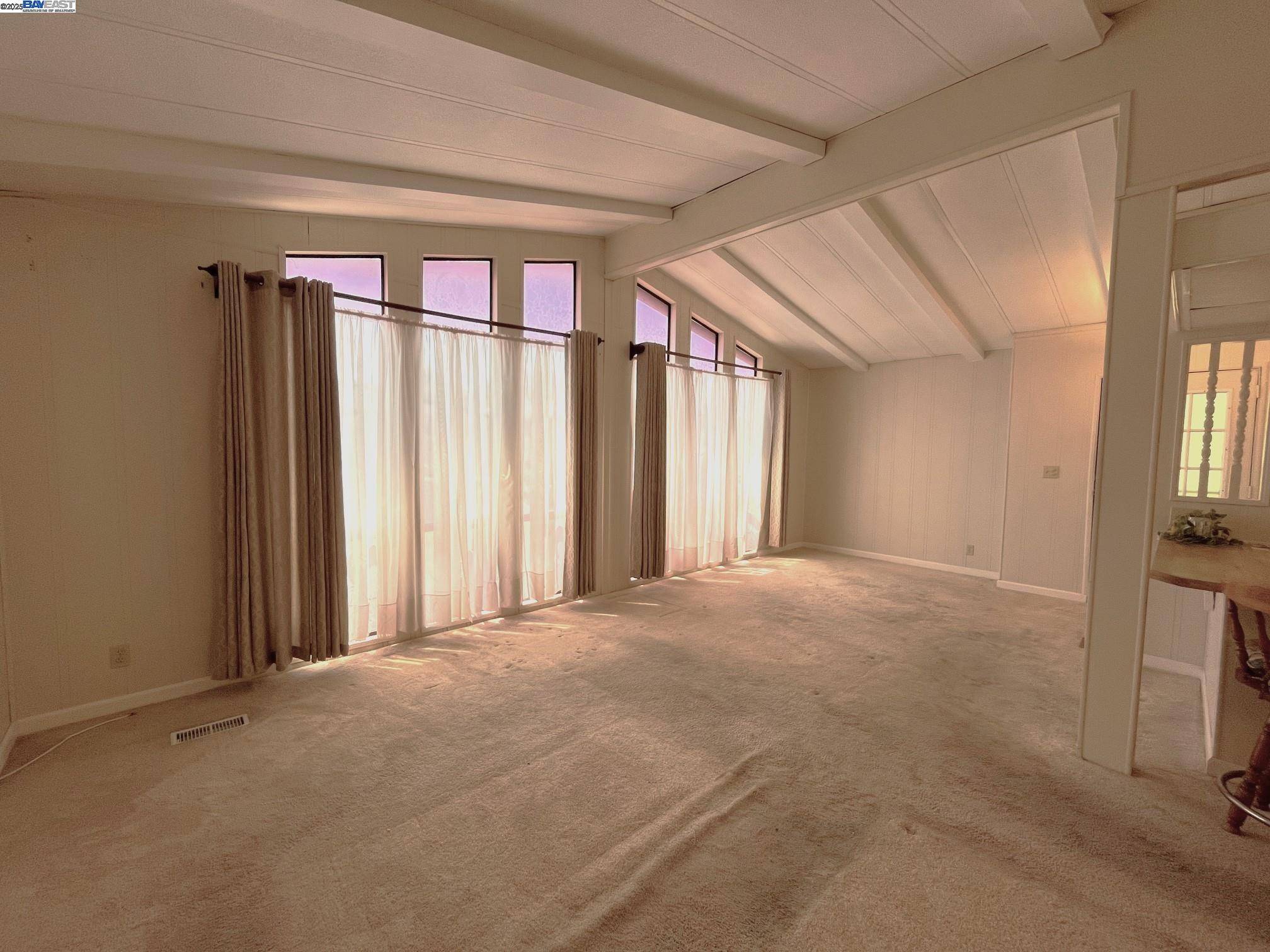 Hayward, CA 94545,27936 Pueblo Calle