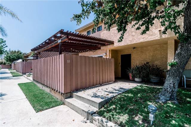 North Hollywood, CA 91606,6525 Cleon AVE 10