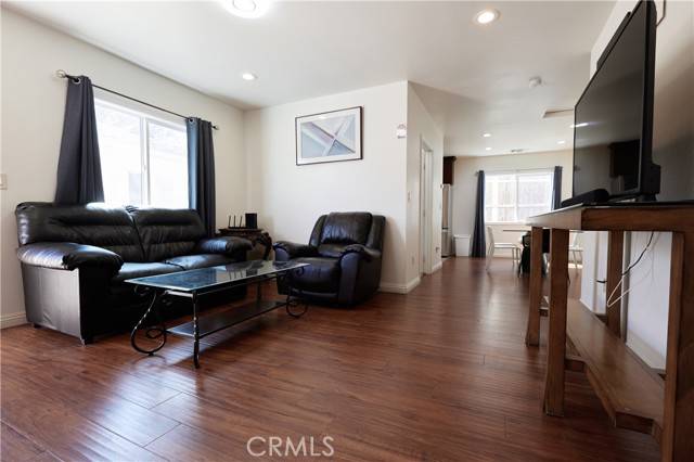 Rosemead, CA 91770,7712 Young AVE