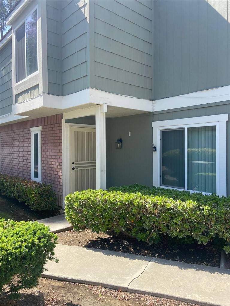 Diamond Bar, CA 91765,1060 Golden Springs DR B