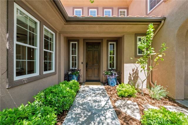 Valencia, CA 91381,25620 Mesquite CT