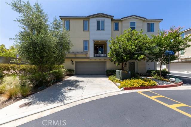 Pomona, CA 91767,898 Seville LN