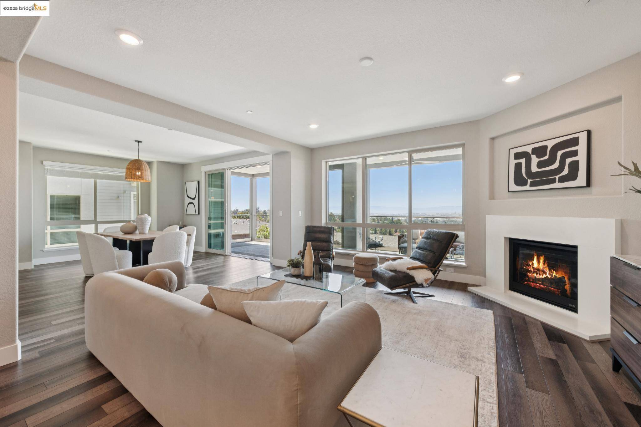 Oakland, CA 94605,6757 Skyview Dr