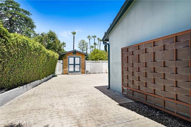 Tarzana, CA 91356,19201 Santa Rita ST