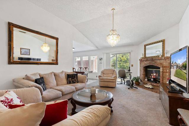 Sacramento, CA 95823,4068 De La Vina WAY