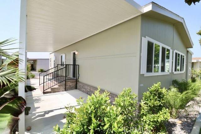Yorba Linda, CA 92886,16735 Lake Knoll LN 195