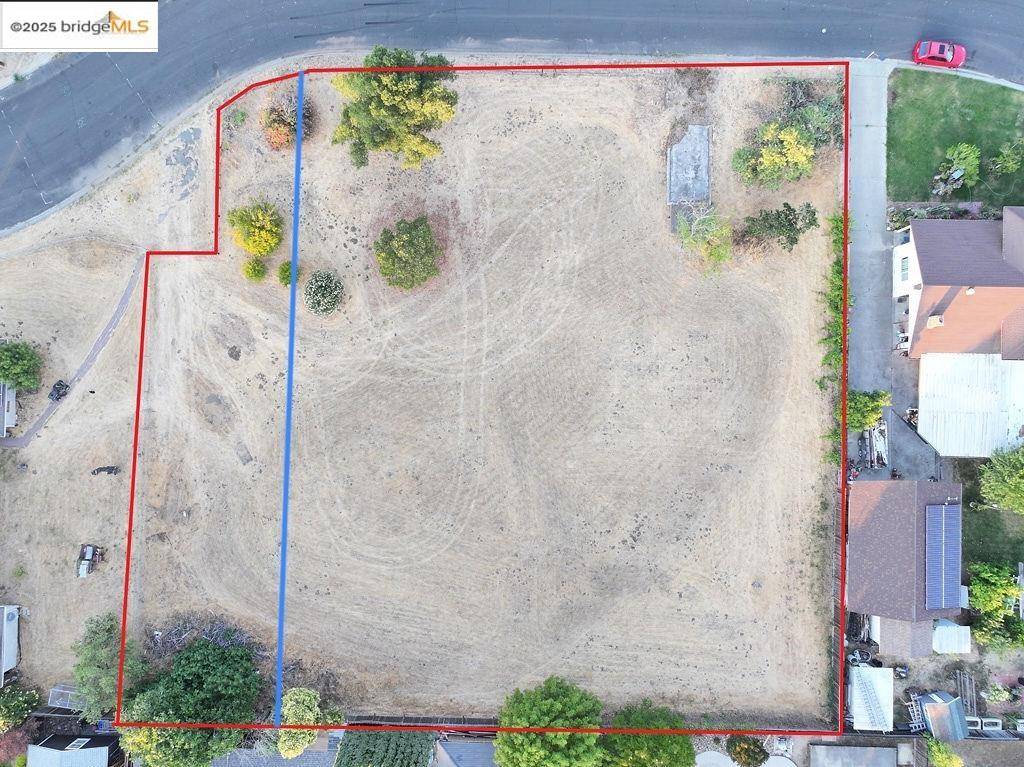 Antioch, CA 94509-2822,1806 Blossom DR