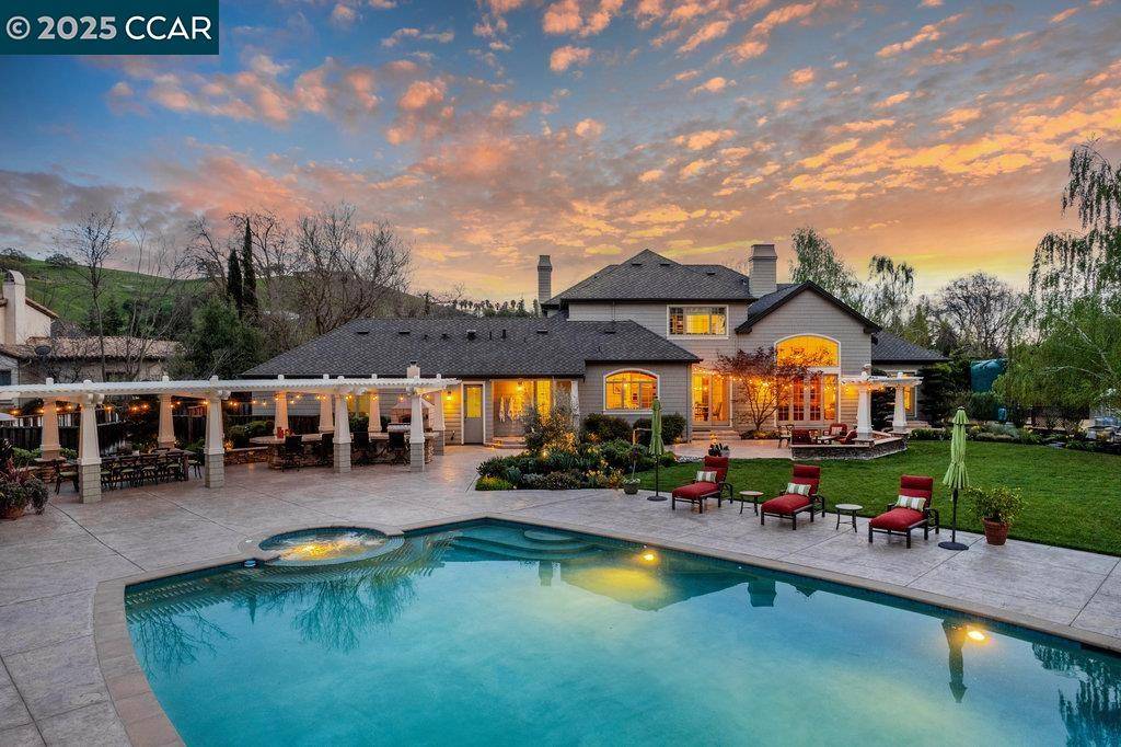Danville, CA 94506,21 Meadow Lake Dr