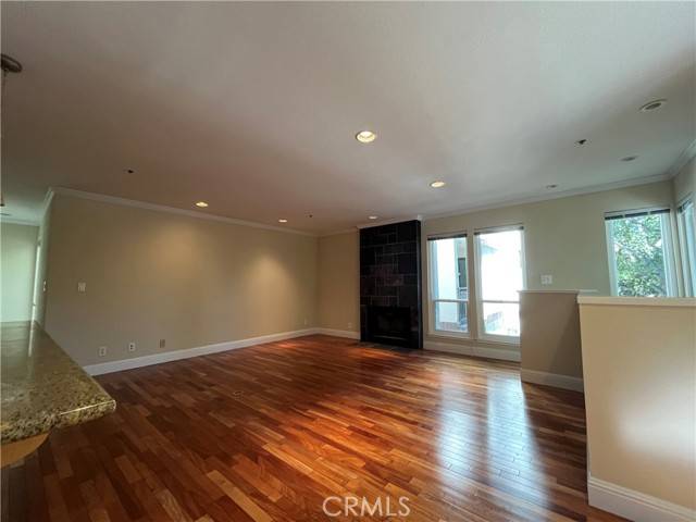 Palo Alto, CA 94301,685 Waverley ST