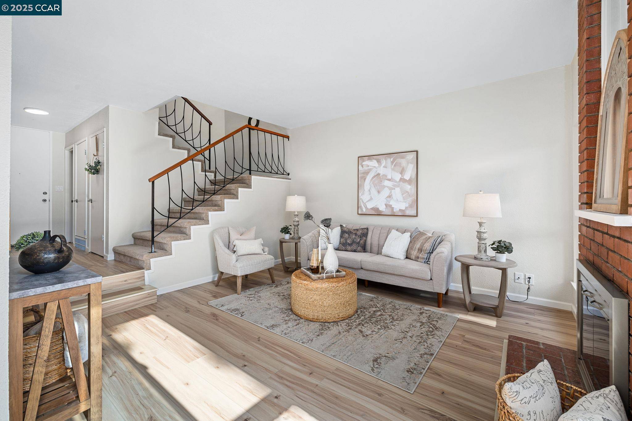 Fairfax, CA 94930,9 Glen Dr