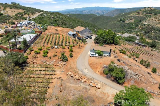 Fallbrook, CA 92028,1996 Rainbow Glen RD