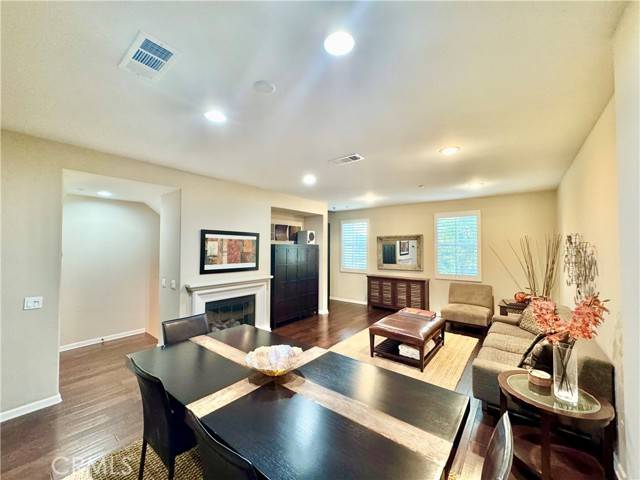 Stanton, CA 90680,8037 Monaco