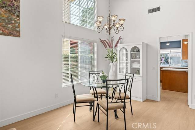 Saugus, CA 91390,28768 Woodside DR