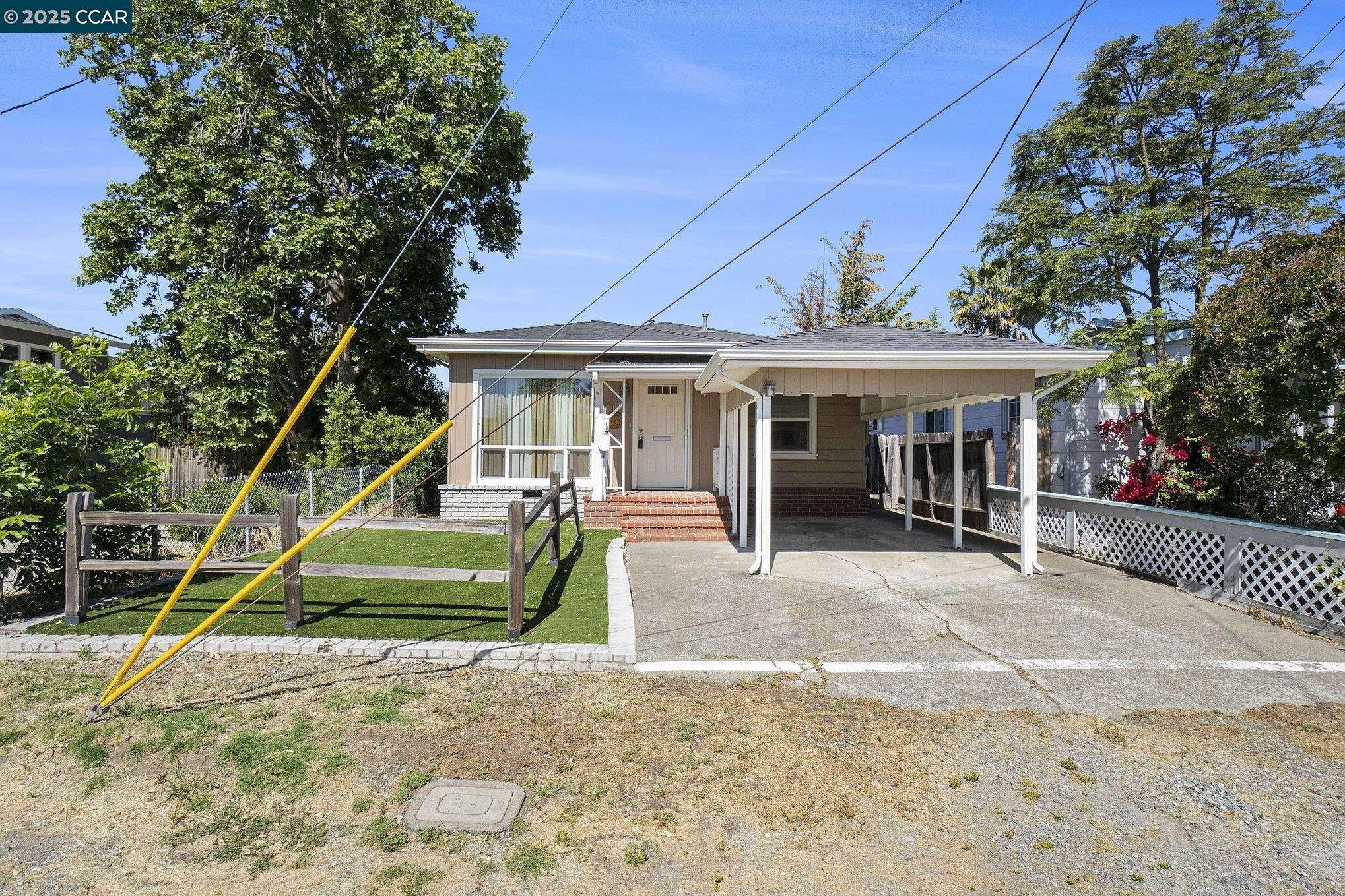 Martinez, CA 94553,817 Vine Ave