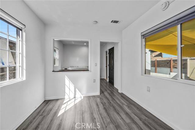 Los Angeles, CA 90065,210 Amabel ST