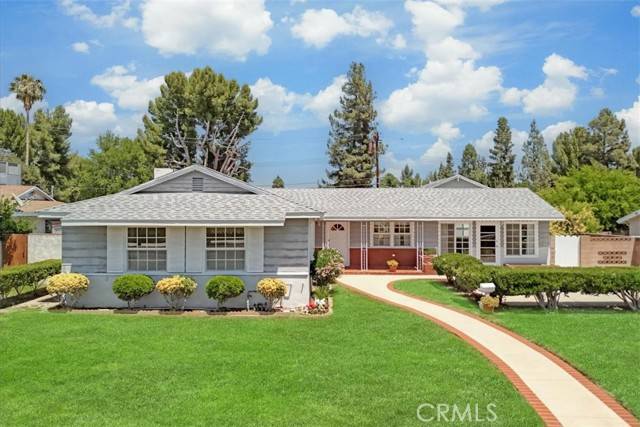 West Hills, CA 91307,7446 Woodlake AVE