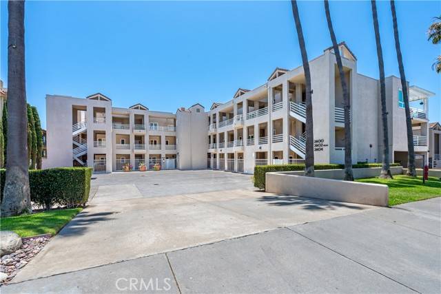 Signal Hill, CA 90755,2604 E 20th street 304