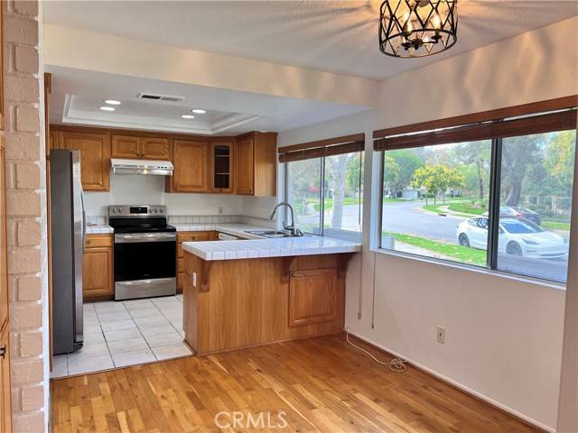 Irvine, CA 92612,1 FRST