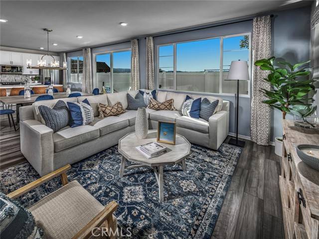 Redlands, CA 92374,2123 Bergamot ST