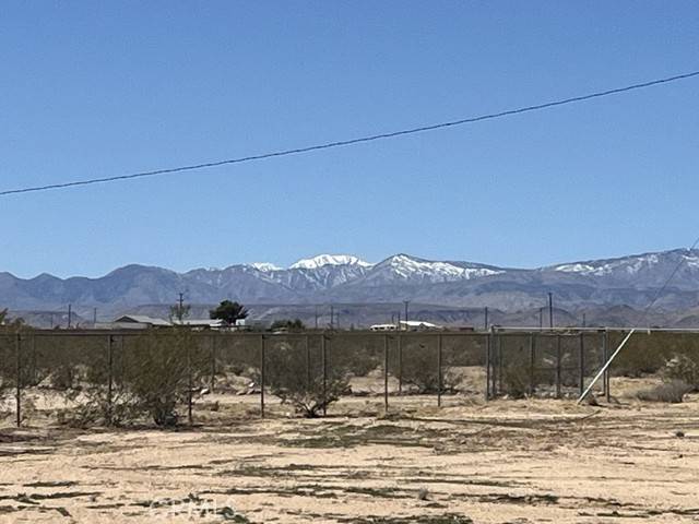 Landers, CA 92285,171 Yucca Mesa RD
