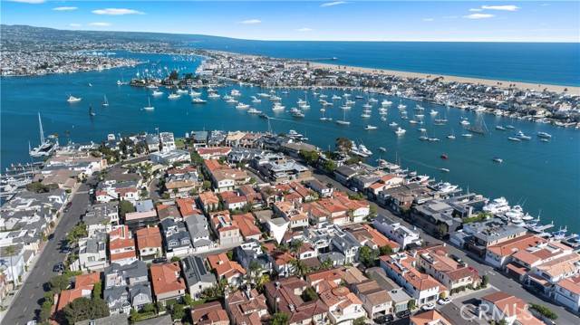 Newport Beach, CA 92663,113 Via Yella