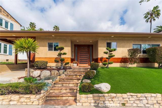 View Park, CA 90043,4510 S Mullen AVE