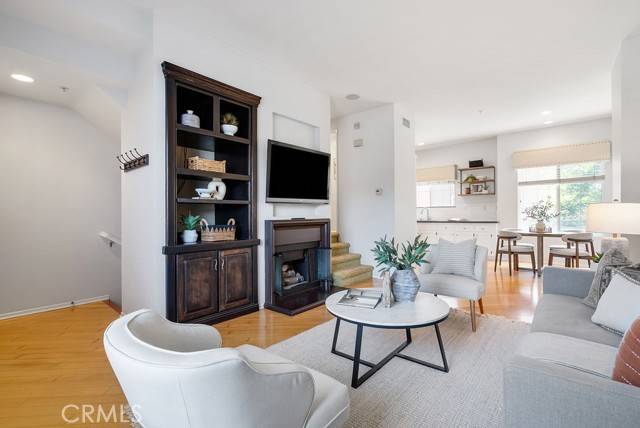 Santa Ana, CA 92707,3415 S Main ST F