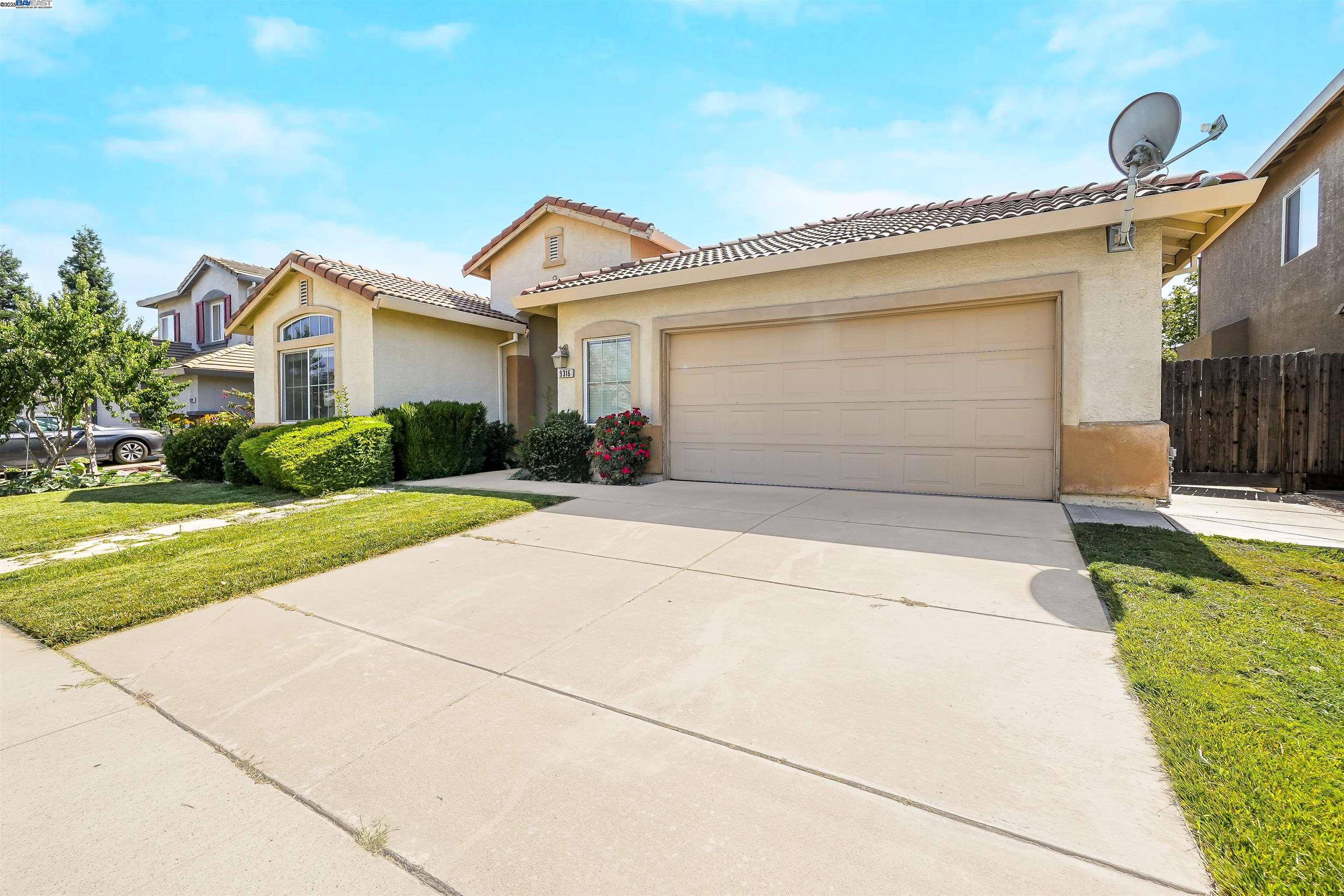 Elk Grove, CA 95624,9316 Boulder River WAY