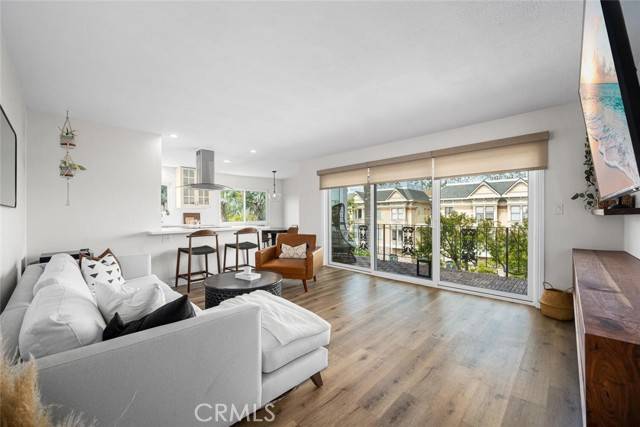 Long Beach, CA 90803,226 Grand 206