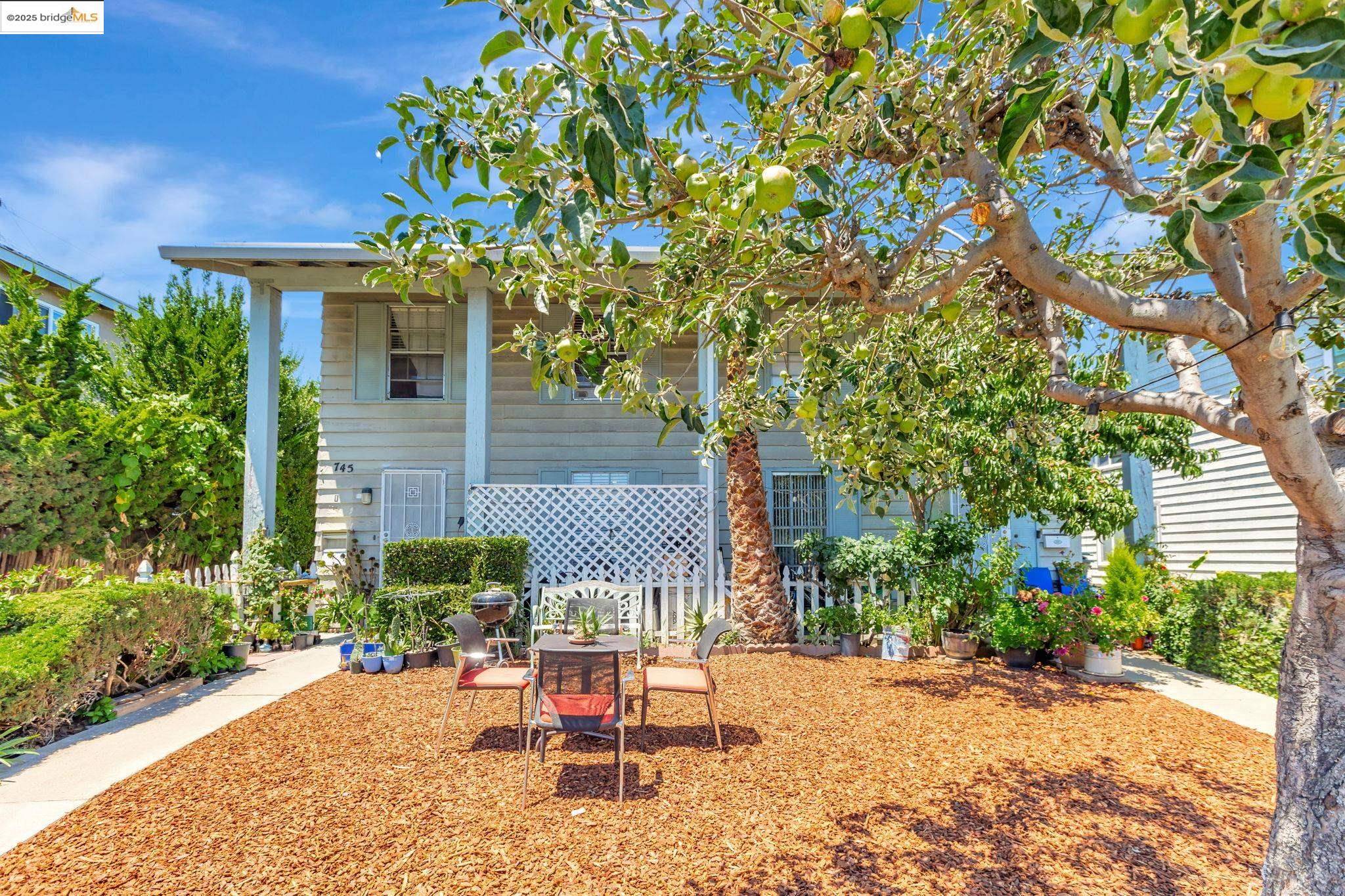 Sunnyvale, CA 94087,745 Reseda Dr