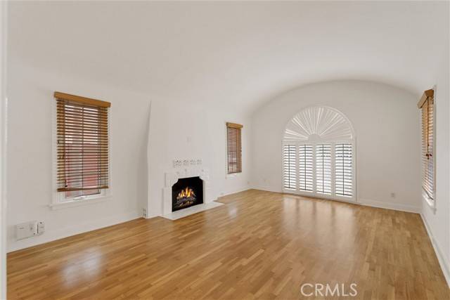 Hermosa Beach, CA 90254,1908 Loma DR