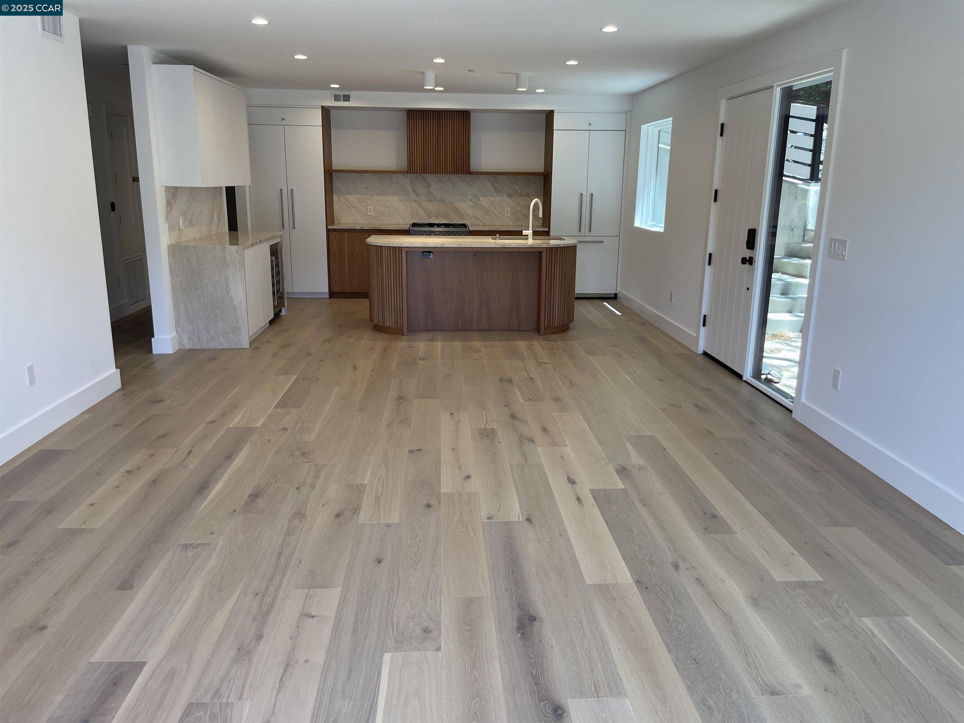Lafayette, CA 94549,3742 Mt. Diablo Blvd #1B WOODHAVEN 1B