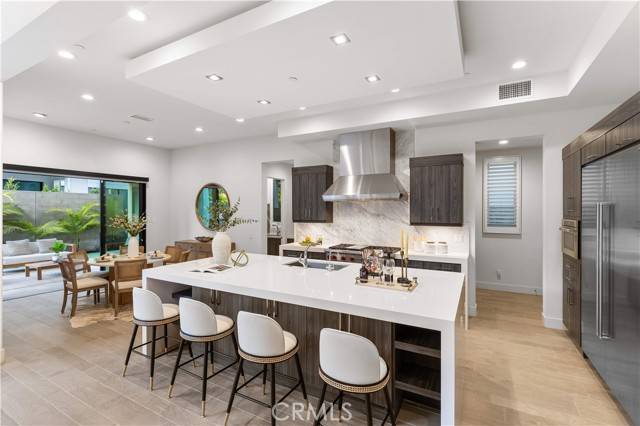 Irvine, CA 92618,61 Dorado