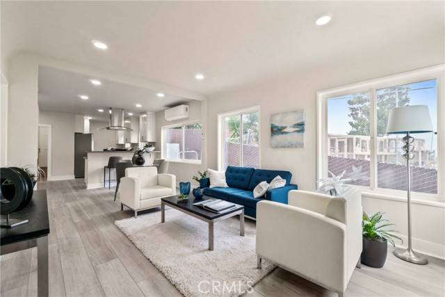 San Pedro, CA 90731,1124 W 1ST ST