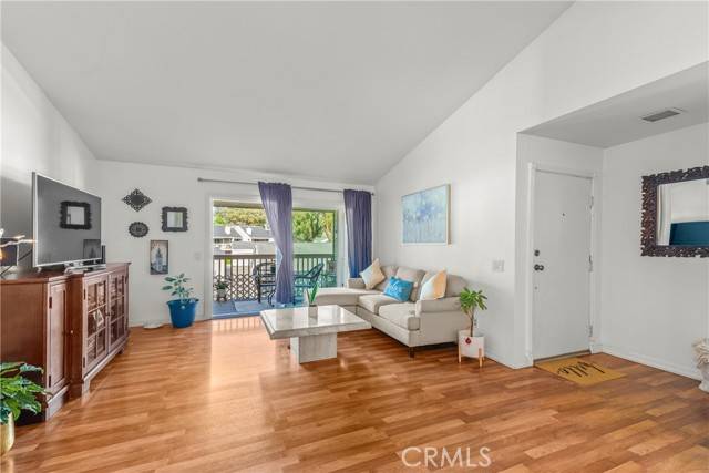 Yorba Linda, CA 92887,6210 Hartford RD 201