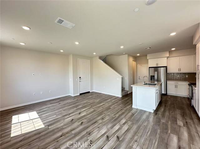 Upland, CA 91786,401 Verna St